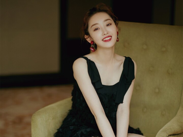 蒋梦婕道歉,说"一个巴掌拍不响"这句话是不对的,网友