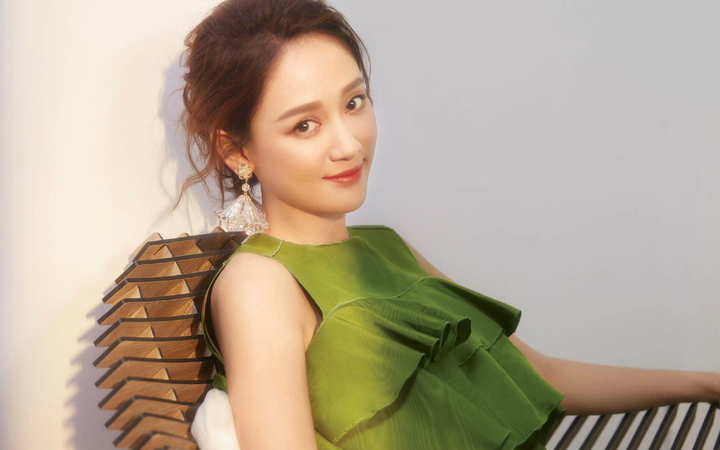 快四十岁的陈乔恩依旧满满的少女感,这大概就是真正的