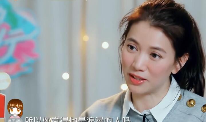 《妻子的浪漫旅行第二季》袁咏仪张智霖看胶卷回忆恋爱往事,好甜