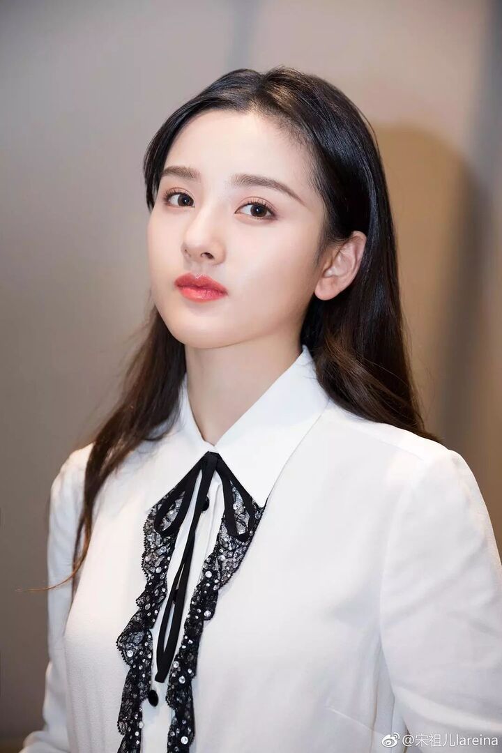 石原里美的香肠嘴vs宋祖儿的小鸡嘴,她们的唇型真的给
