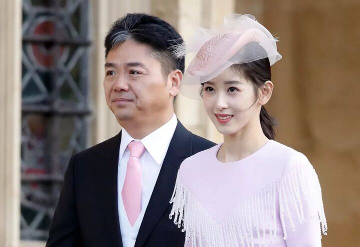 刘强东退出章泽天投资项目;基督城疑似出现爆炸物;is头目5年来首次