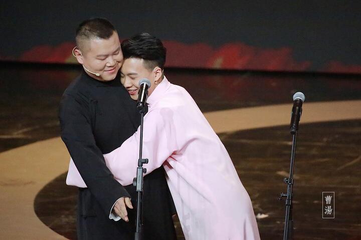 郭麒麟自办演唱会不过这名字起的不太好视频
