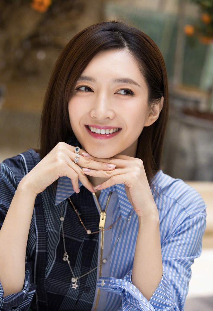 江疏影被韩媒选为最想约会的女星!网友评价"no ps的超强美貌"