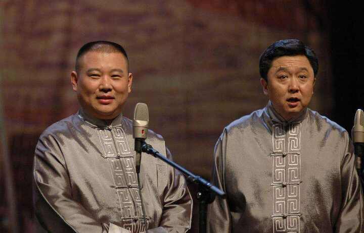 他是郭德纲最敬重的人,郭德纲开百万奔驰,他的"宝马"更牛!