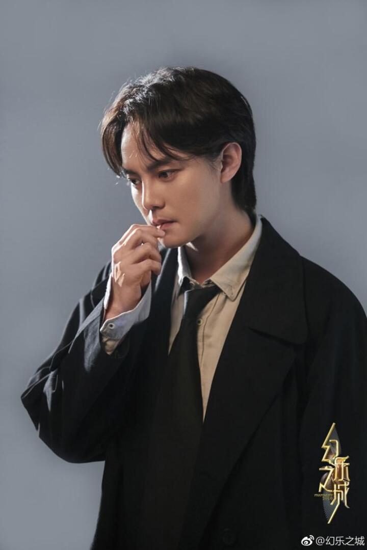 幻乐之城尹正港式表演惊艳众人
