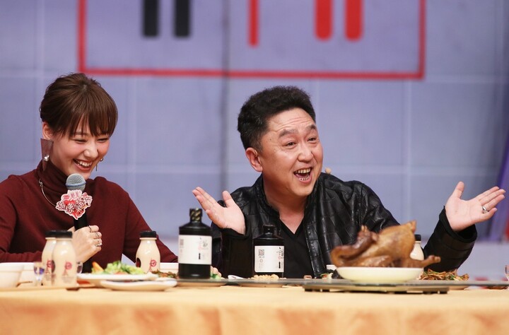 《酱婶》迎收官录制,于谦遇最"野"酒局现场卖萌!
