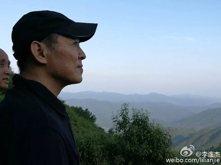 李连杰接受采访打破病重传言,自爆接拍"花木兰"只因为