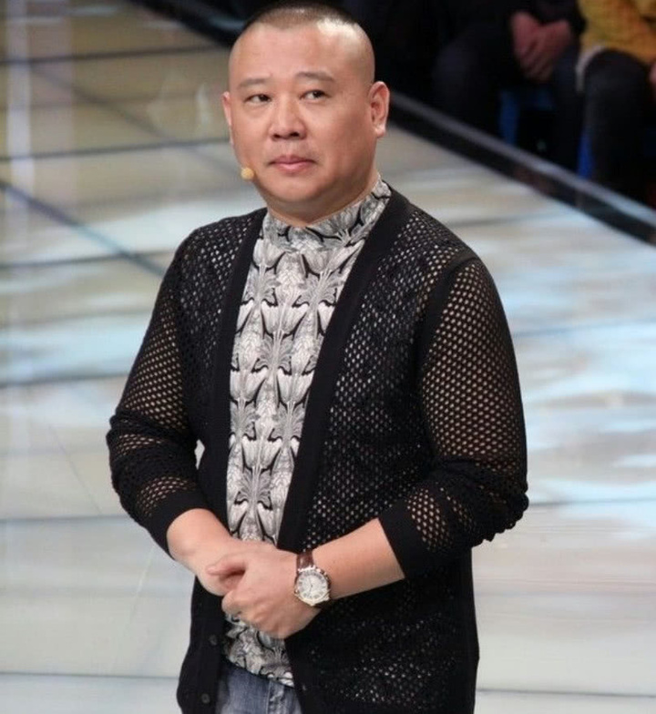 郭德纲到"唐僧"家做客,看上一把椅子,说出价格后直接傻眼