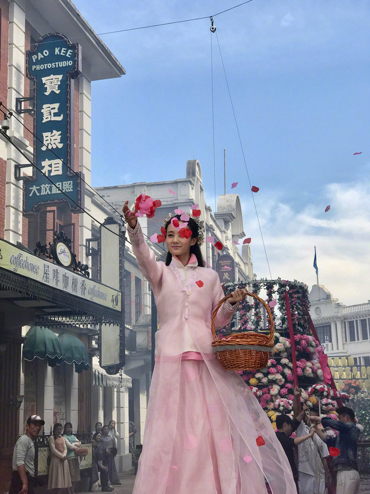 李一桐《海棠经雨胭脂透》人物剧照图片