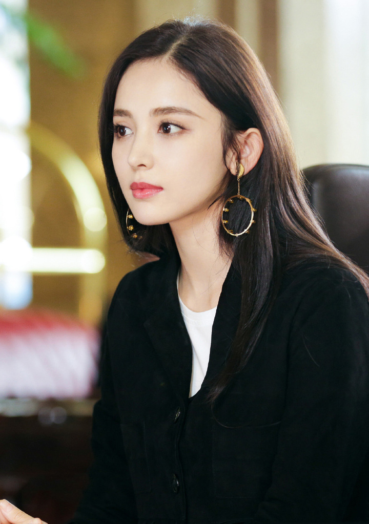 窦骁古力娜扎《十年三月三十日》剧照图片