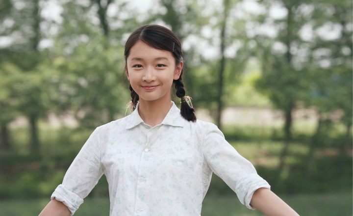 周冬雨演绎的纯美山楂树之恋剧照