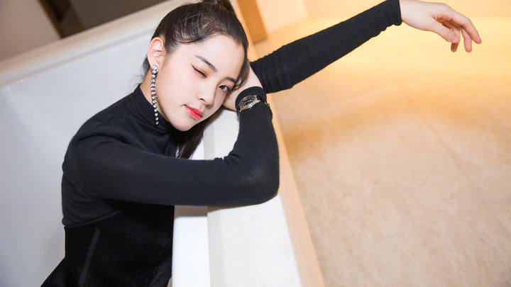 欧阳娜娜甜美写真高清宽屏壁纸