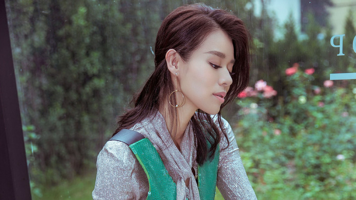美女明星胡杏儿气质写真图片桌面壁纸