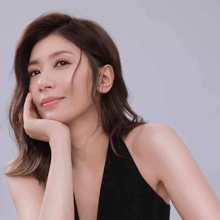 贾静雯吧