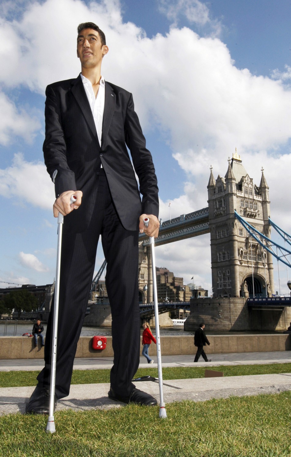 世界上最高的男生图片
